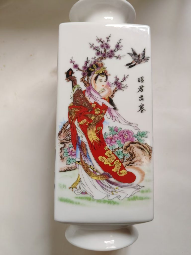 图片[1]-景德镇制《四大美女四方瓷瓶》-嘉诚艺术