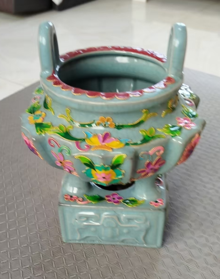 宋徽宗御制《汝窑掐丝珐琅彩双耳香炉》-嘉诚艺术