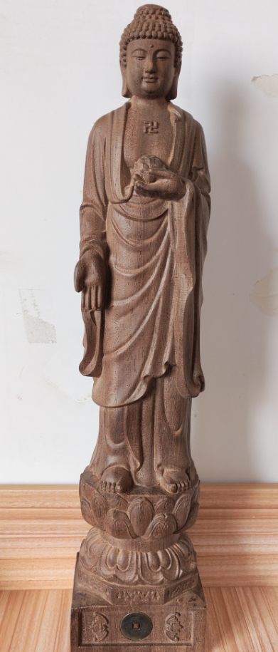 芽庄沉香木《佛像镶嵌乾隆通宝》-嘉诚艺术