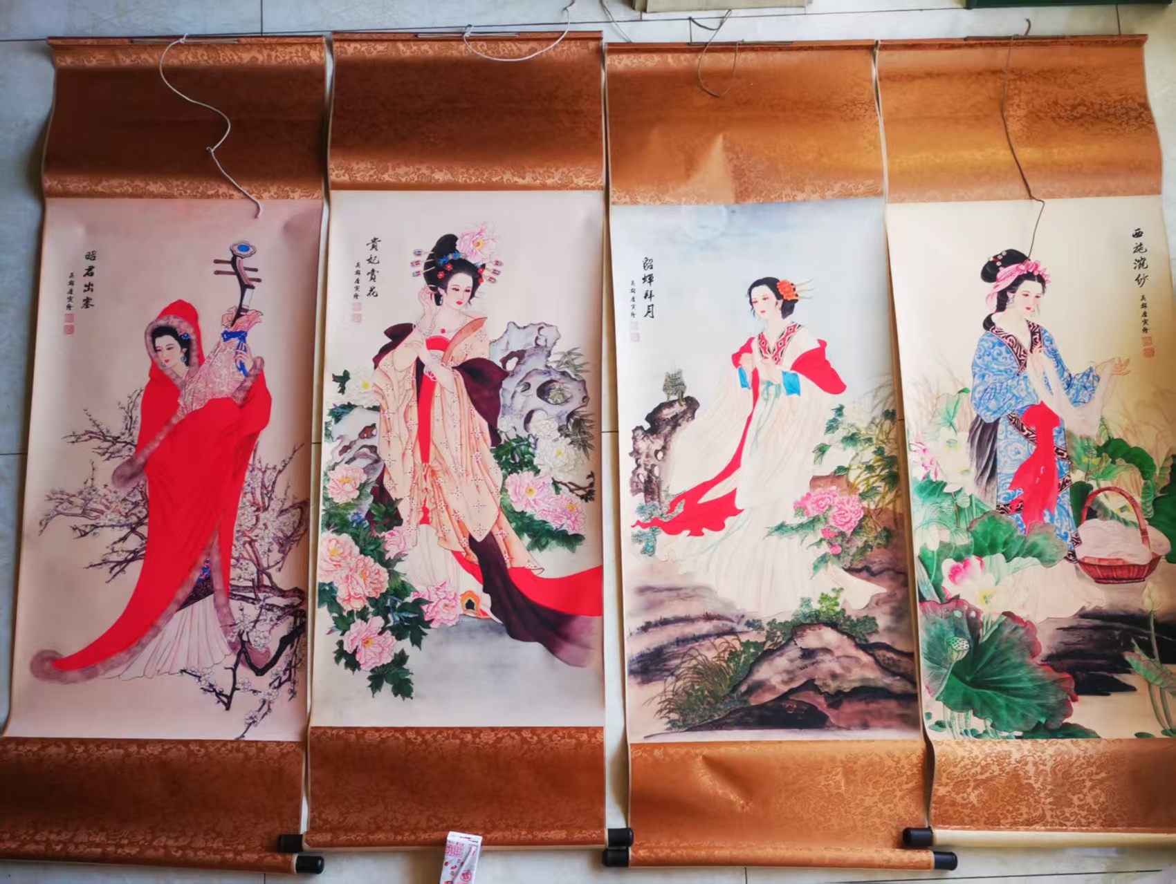 唐寅《四大美女》四条屏-嘉诚艺术