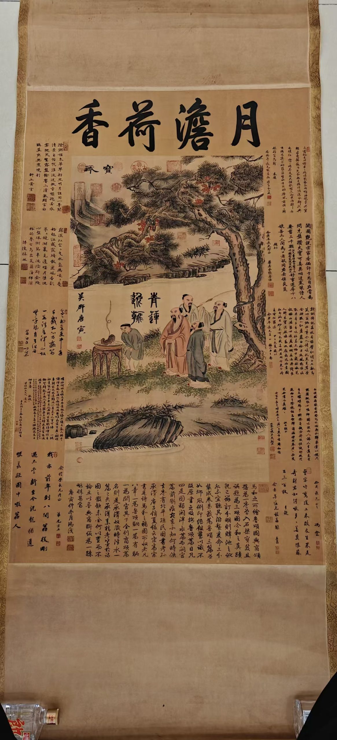 唐寅《月澹荷香》-嘉诚艺术